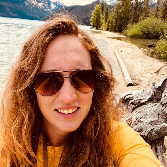 Meet your Posher, Cailey - Picture 1 of 1